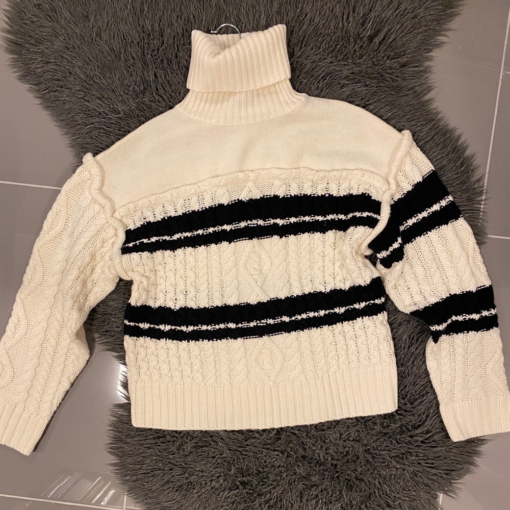 Sweater - Picture 3 of 5